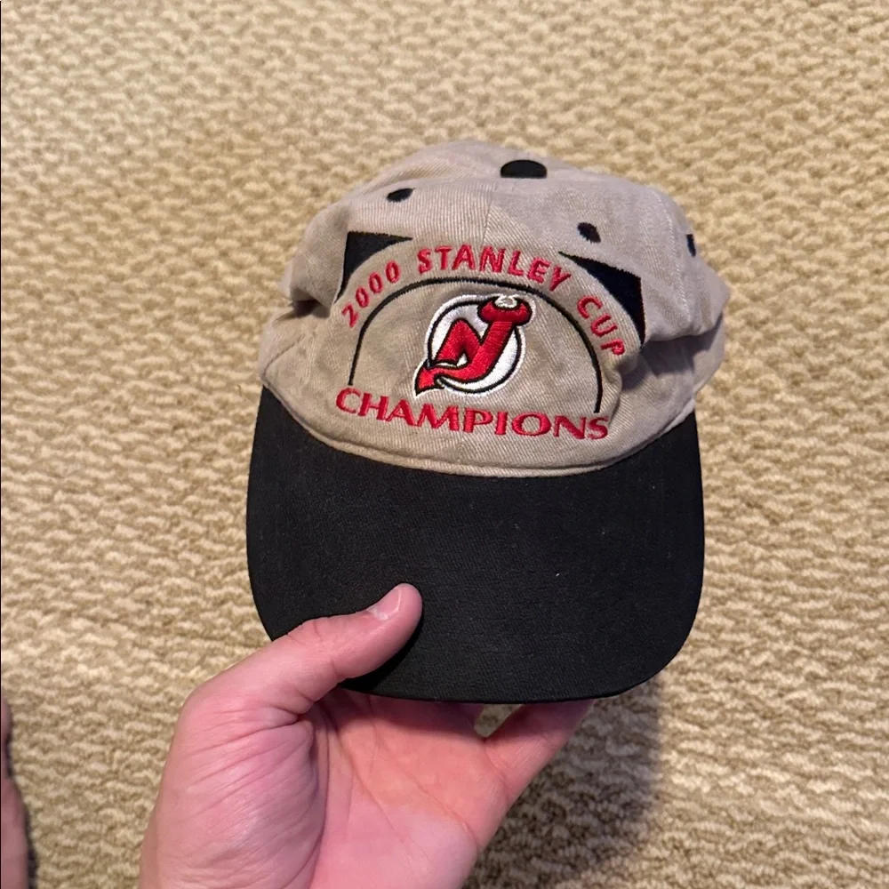 Vintage Devils 2000 Stanley cup hat